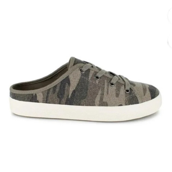 Splendid Footwear CAMO Slip On Sneakers Green Camo Print Lace Up Closure NWT - Picture 6 of 6